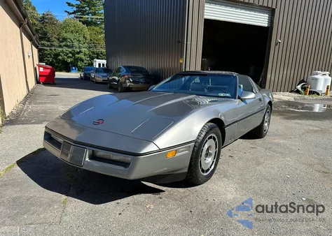 1984 Chevrolet Corvette z USA, uszkodzony, nr VIN 1G1AY0780E5147284